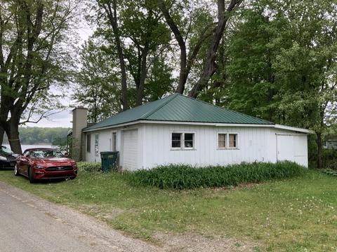 751 W Mohawk Trail Trl, White Cloud, MI 49349 photo 4