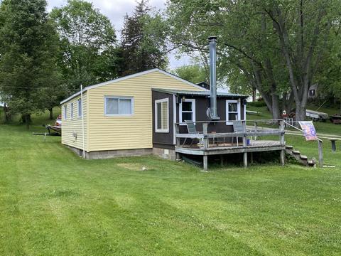 7593 Kathleen Dr, Reading, MI 49274 photo 3