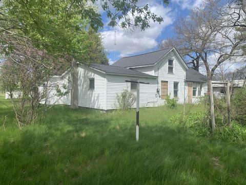 422 Mill St, Bronson, MI 49028 photo 2