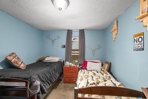 512 E 3rd St, Hersey, MI 49639 photo 8