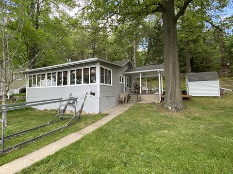 4626 Berlin Dr, Reading, MI 49274 photo 2