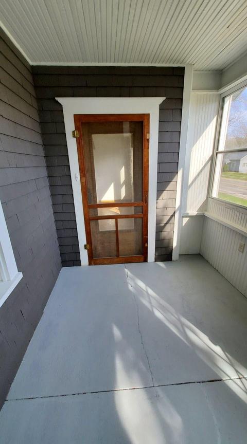 505 E Main St, Springport, MI 49284 photo 7