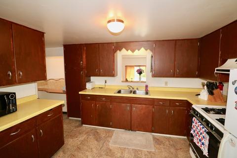 1842 Cherry St, Dorr, MI 49323 photo 9