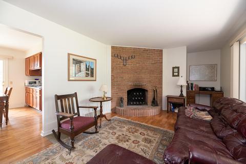 1015 Miller Rd, Plainwell, MI 49080 photo 3