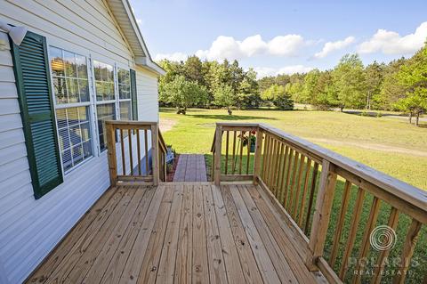 11065 Walnut Ave, Grant, MI 49327 photo 2