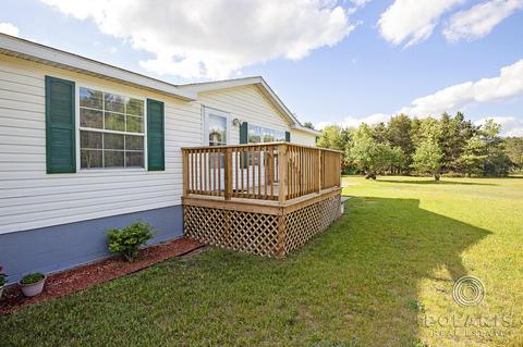 11065 Walnut Ave, Grant, MI 49327 photo 4