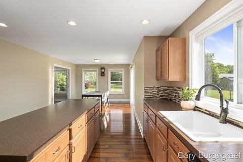 404 Bricker St, Belding, MI 48809 photo 9