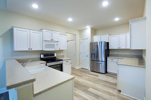 877 Bridge Crest Dr SE, Ada, MI 49301 photo 4