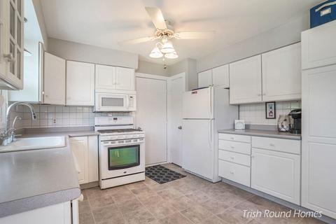 6944 Rix St SE, Ada, MI 49301 photo 6