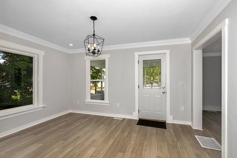 204 S Hooker Ave, Three Rivers, MI 49093 photo 5