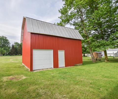 215 E Lincoln St, Reading, MI 49274 photo 4