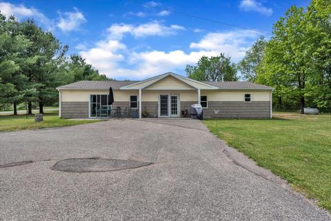 4619 E Colby Rd, Stanton, MI 48888 photo 3