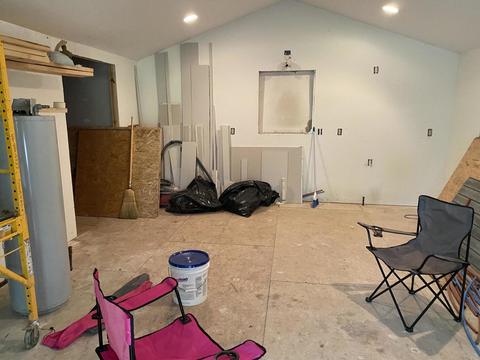 516 W High St, Belding, MI 48809 photo 2