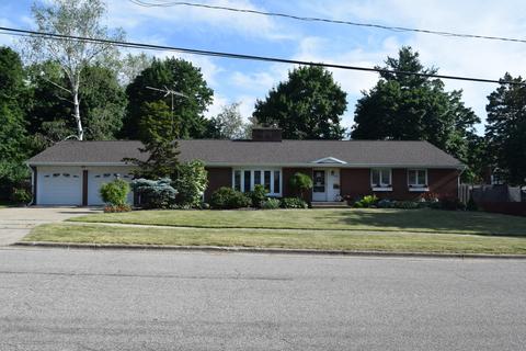 400 E Maple, Fremont, MI 49412 photo 40