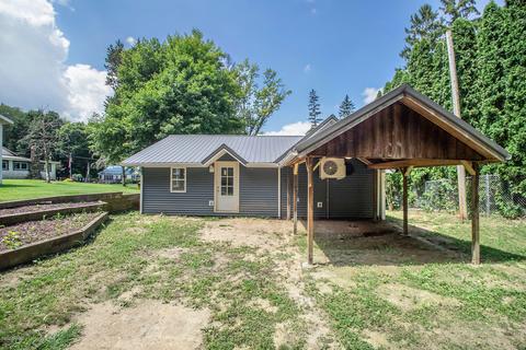 52083 Lake St, Marcellus, MI 49067 photo 5