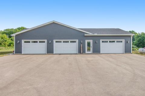817 11th St, Plainwell, MI 49080 photo 3