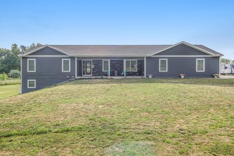 817 11th St, Plainwell, MI 49080 photo 1