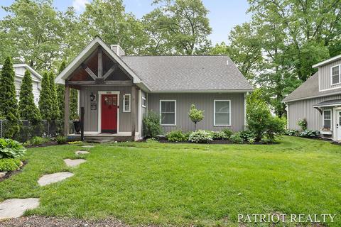 9576 Peninsula Dr, Grant, MI 49327 photo 5