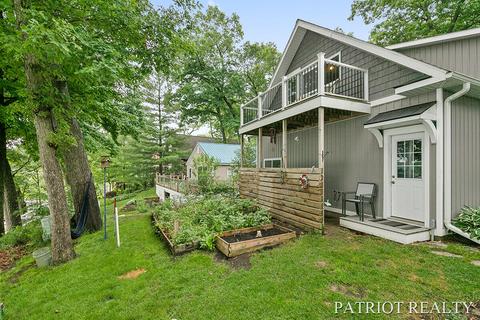 9576 Peninsula Dr, Grant, MI 49327 photo 26