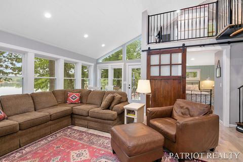 9576 Peninsula Dr, Grant, MI 49327 photo 10