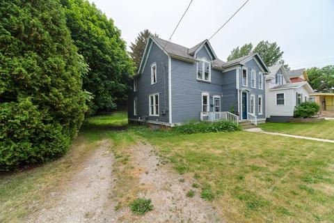 269 Fifth St, Manistee, MI 49660 photo 4