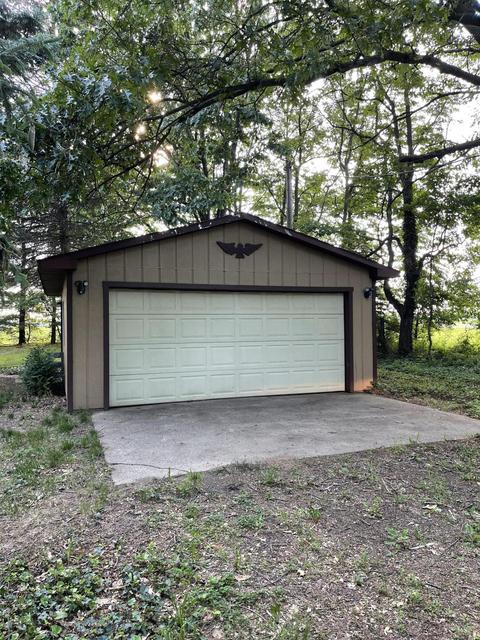 18820 Sixth Ave, Three Rivers, MI 49093 photo 2