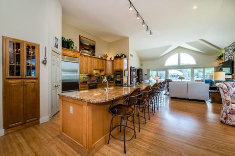 2159 Riverside Pointe Dr, St. Joseph, MI 49085 photo 13