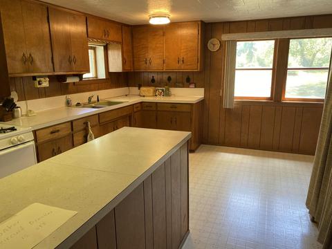 8240 N Johnson Rd, Belding, MI 48809 photo 7