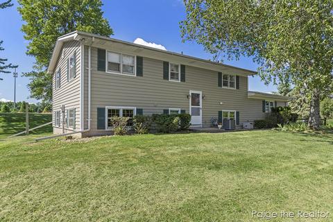 8118 28th St SE, Ada, MI 49301 photo 2