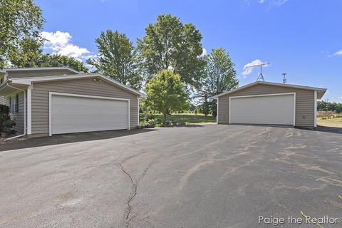 8118 28th St SE, Ada, MI 49301 photo 4