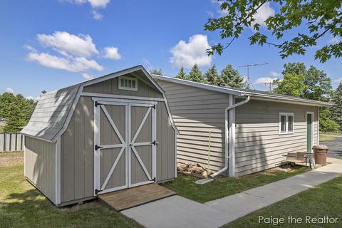 8118 28th St SE, Ada, MI 49301 photo 6