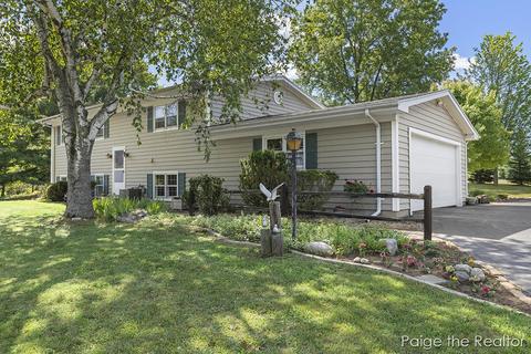 8118 28th St SE, Ada, MI 49301 photo 3