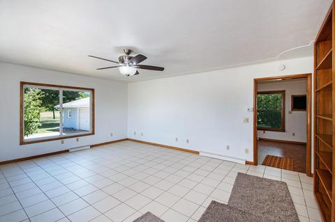 26055 Eldridge Dr, Mendon, MI 49072 photo 5