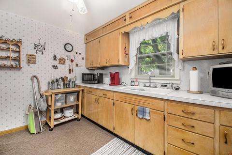 511 Cecil St, Buchanan, MI 49107 photo 9