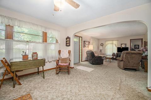 511 Cecil St, Buchanan, MI 49107 photo 3