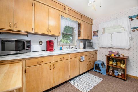 511 Cecil St, Buchanan, MI 49107 photo 7