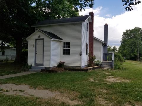 408 W Silver St, Reading, MI 49274 photo 1