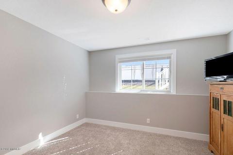 616 Parkview Ave, Spring Lake, MI 49456 photo 29