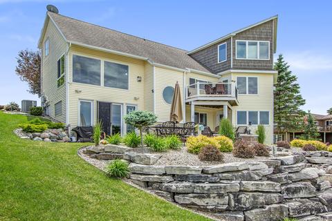 4560 Hamilton Way, Gladwin, MI 48624 photo 1