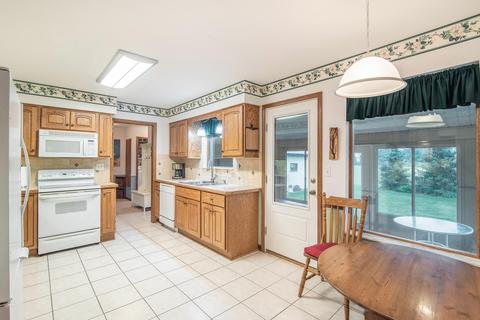 609 W Bay St, Davison, MI 48423 photo 10