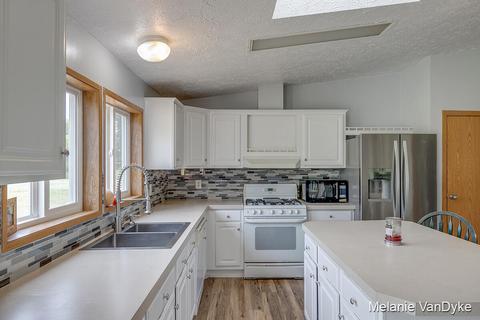 6406 Palmer Rd, Belding, MI 48809 photo 7