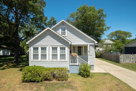 322 3rd Ave, Manistee, MI 49660 photo 1