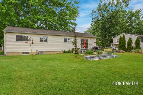 357 Donna Dr SE, Lowell, MI 49331 photo 20