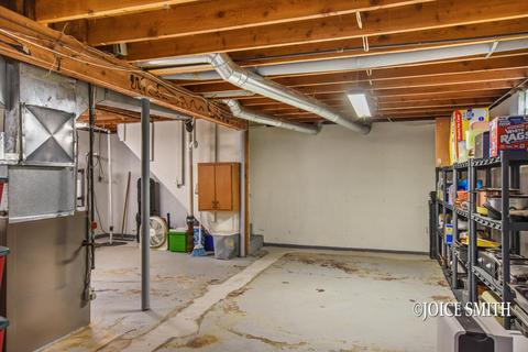 357 Donna Dr SE, Lowell, MI 49331 photo 15