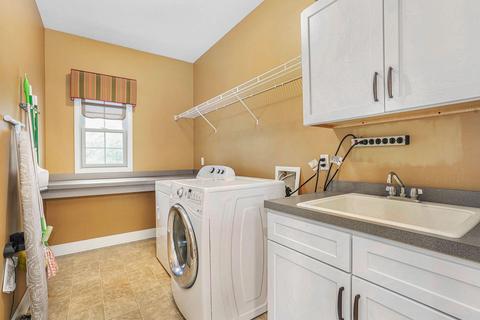 2284 Hearthside Dr SE, Ada, MI 49301 photo 19
