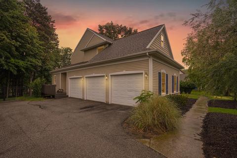 2284 Hearthside Dr SE, Ada, MI 49301 photo 41