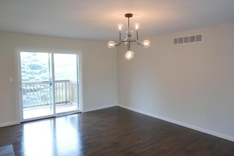 574 9th St, Plainwell, MI 49080 photo 5
