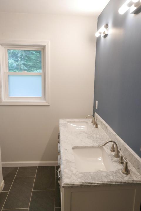 574 9th St, Plainwell, MI 49080 photo 11