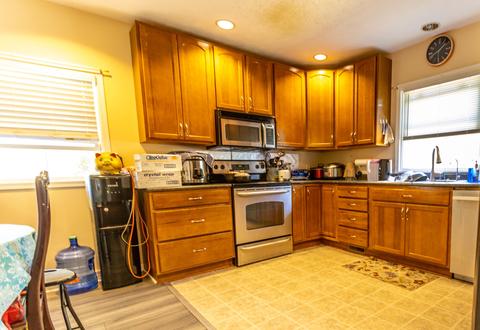 654 E State St, Belding, MI 48809 photo 27