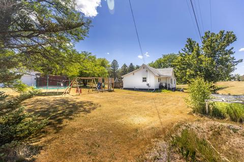 654 E State St, Belding, MI 48809 photo 7